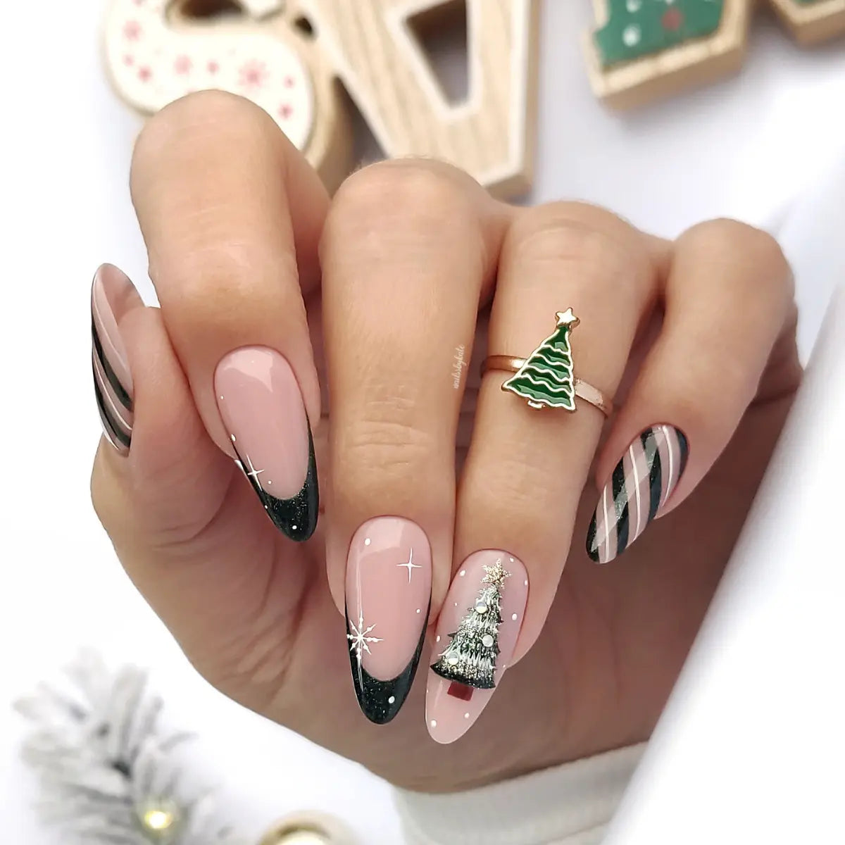 Yoshi Elf yourself 253