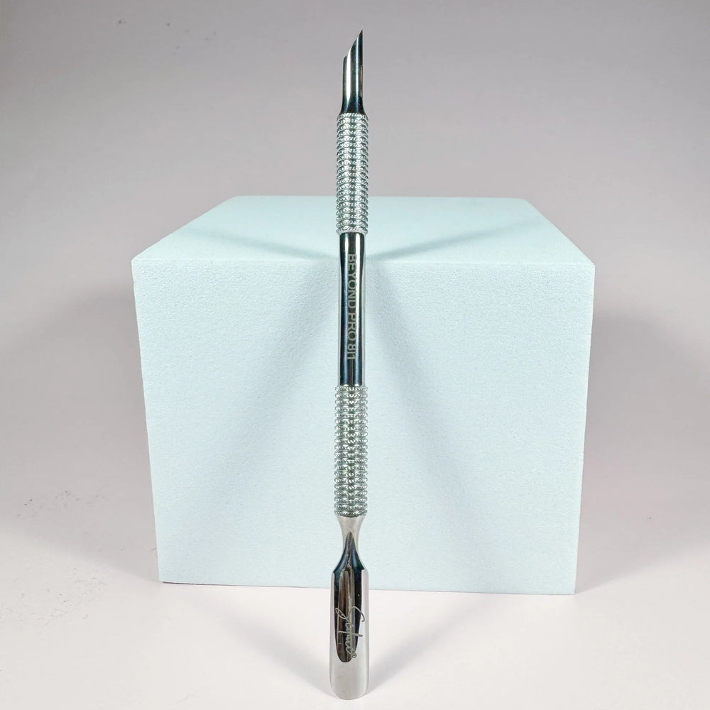 Beyond Pro 8|1 Cuticle Pusher seduce